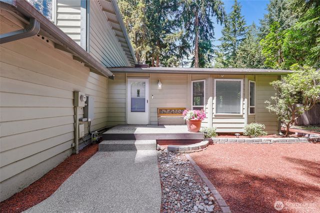 8440 Homestead Avenue NE, Olympia, WA 98516