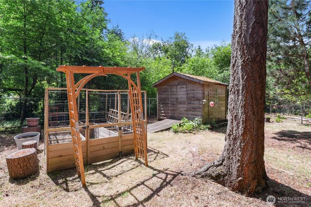 8440 Homestead Avenue NE, Olympia, WA 98516