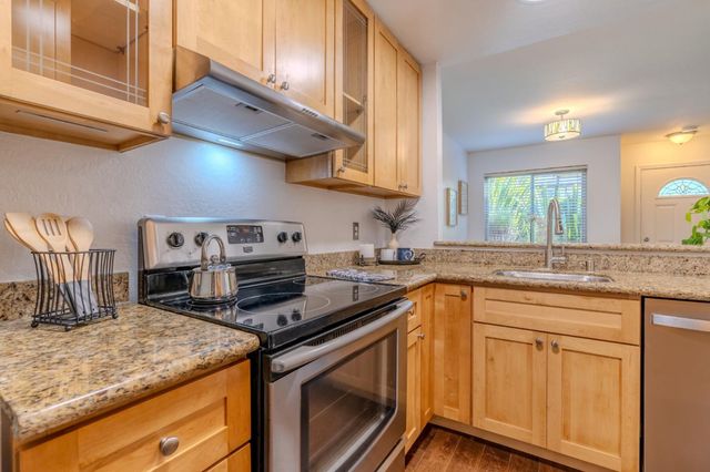 1039 Oddstad Boulevard, Pacifica, CA 94044