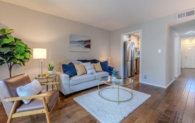 1039 Oddstad Boulevard, Pacifica, CA 94044