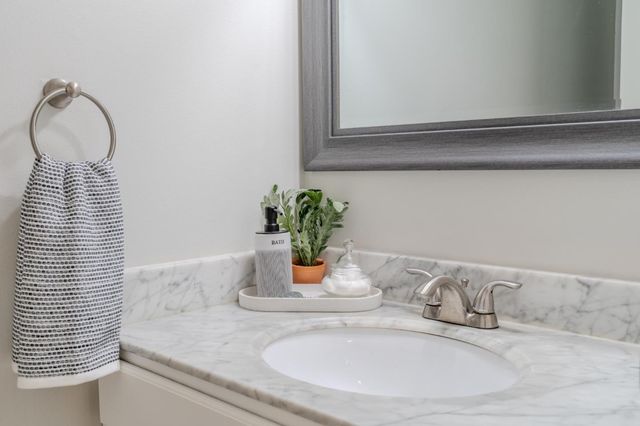 1039 Oddstad Boulevard, Pacifica, CA 94044