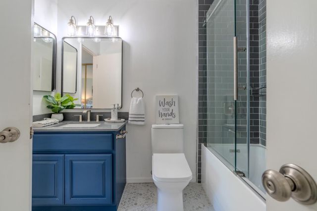 1039 Oddstad Boulevard, Pacifica, CA 94044