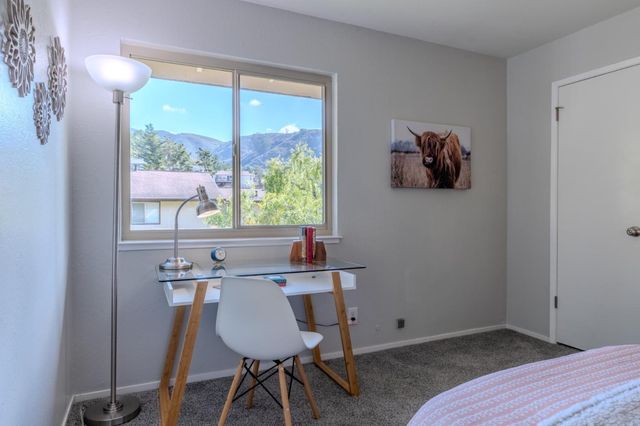 1039 Oddstad Boulevard, Pacifica, CA 94044