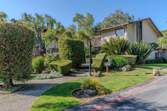 1039 Oddstad Boulevard, Pacifica, CA 94044