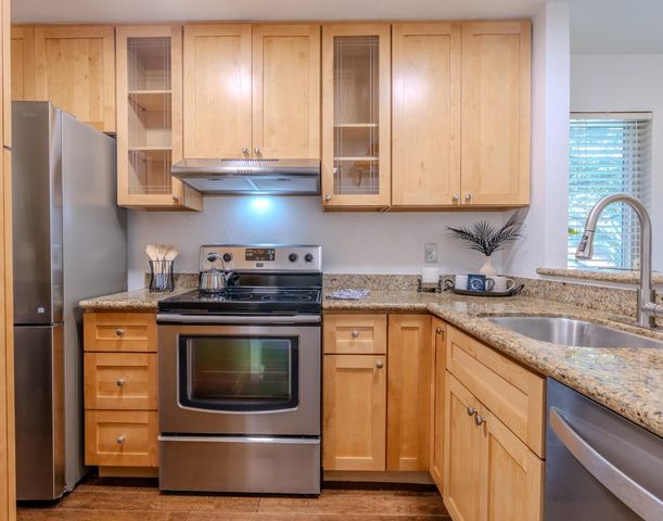 1039 Oddstad Boulevard, Pacifica, CA 94044