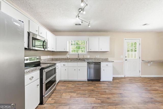 1325 Loblolly Drive, Hinesville, GA 31313