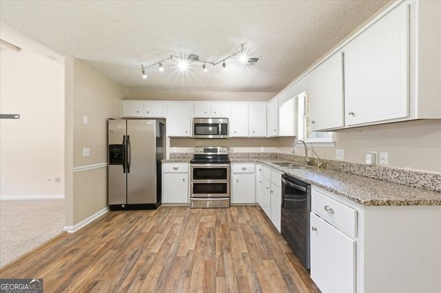 1325 Loblolly Drive, Hinesville, GA 31313
