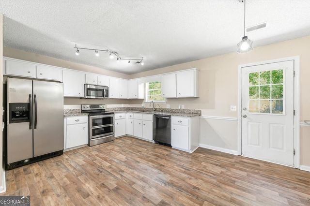 1325 Loblolly Drive, Hinesville, GA 31313