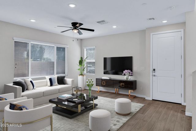 679 E FURNESS Drive 101, Gilbert, AZ 85297