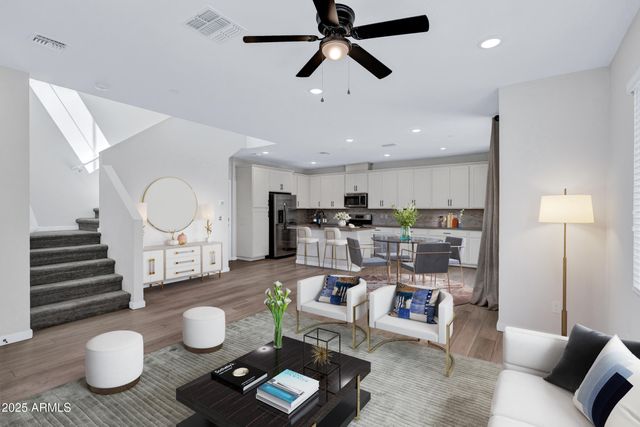 679 E FURNESS Drive 101, Gilbert, AZ 85297