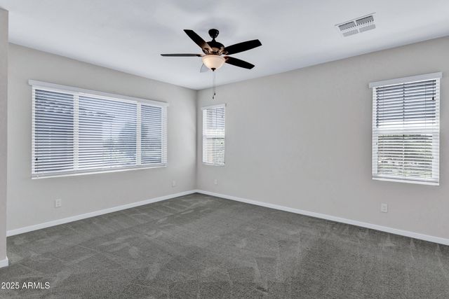 679 E FURNESS Drive 101, Gilbert, AZ 85297