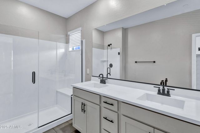 679 E FURNESS Drive 101, Gilbert, AZ 85297