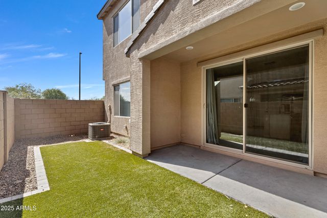 679 E FURNESS Drive 101, Gilbert, AZ 85297