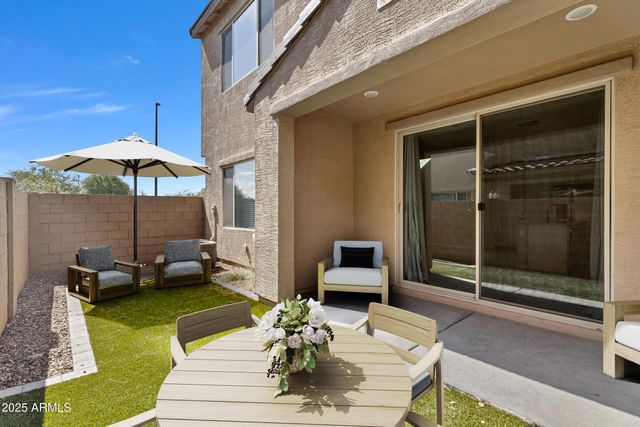 679 E FURNESS Drive 101, Gilbert, AZ 85297