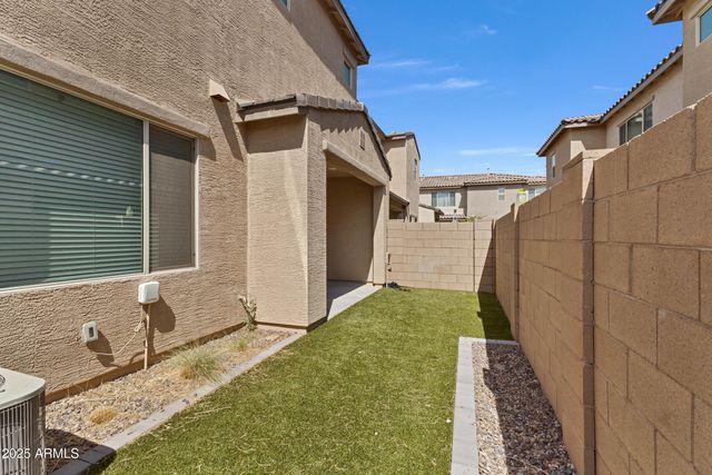 679 E FURNESS Drive 101, Gilbert, AZ 85297