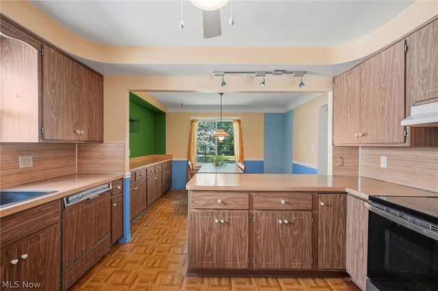 4250 Eastway Road, South Euclid, OH 44121
