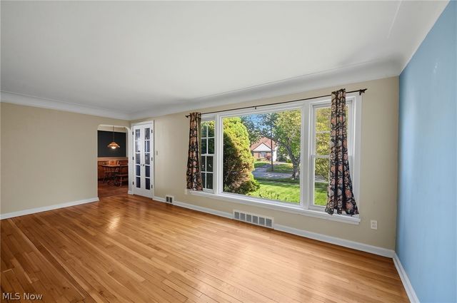 4250 Eastway Road, South Euclid, OH 44121