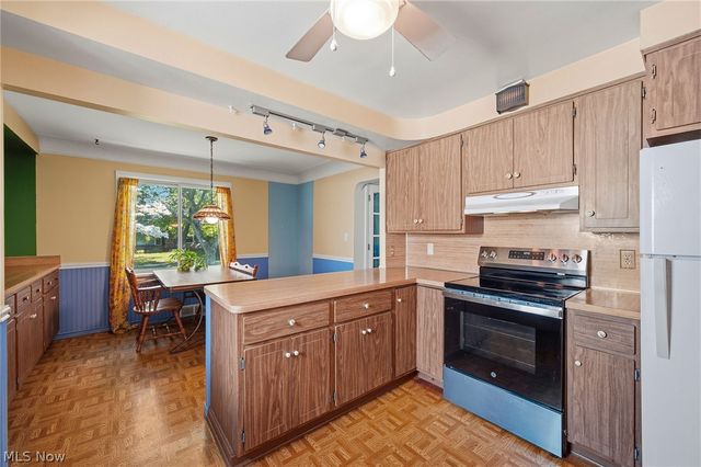 4250 Eastway Road, South Euclid, OH 44121