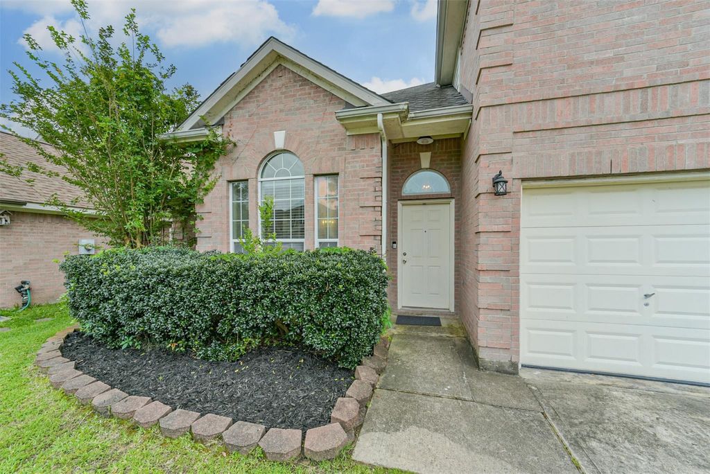 408 Mystic Glen Loop, Kingwood, TX 77339