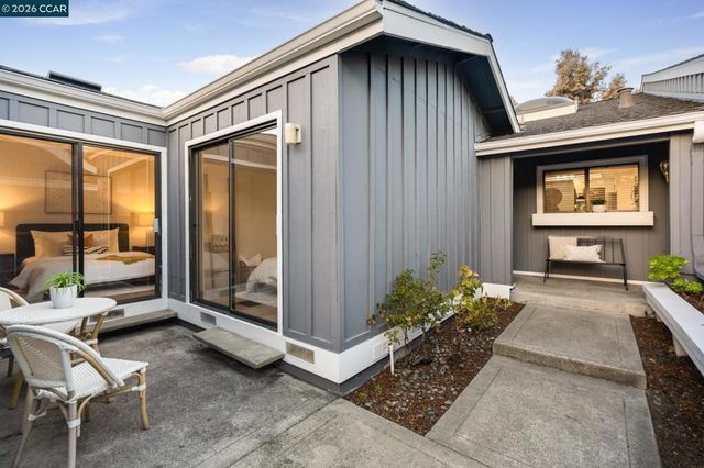 1942 1942 Rancho Verde Circle E, Danville, CA 94526