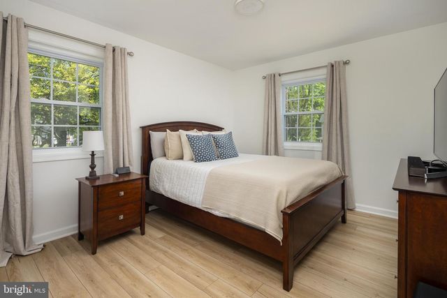 285 MANASSAS DR, Manassas Park, VA 20111