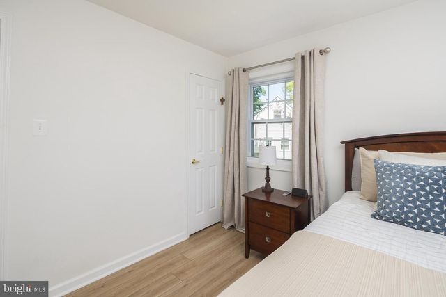 285 MANASSAS DR, Manassas Park, VA 20111