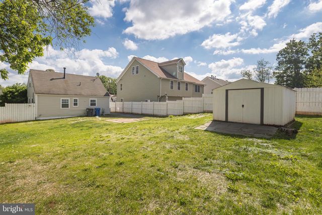 285 MANASSAS DR, Manassas Park, VA 20111