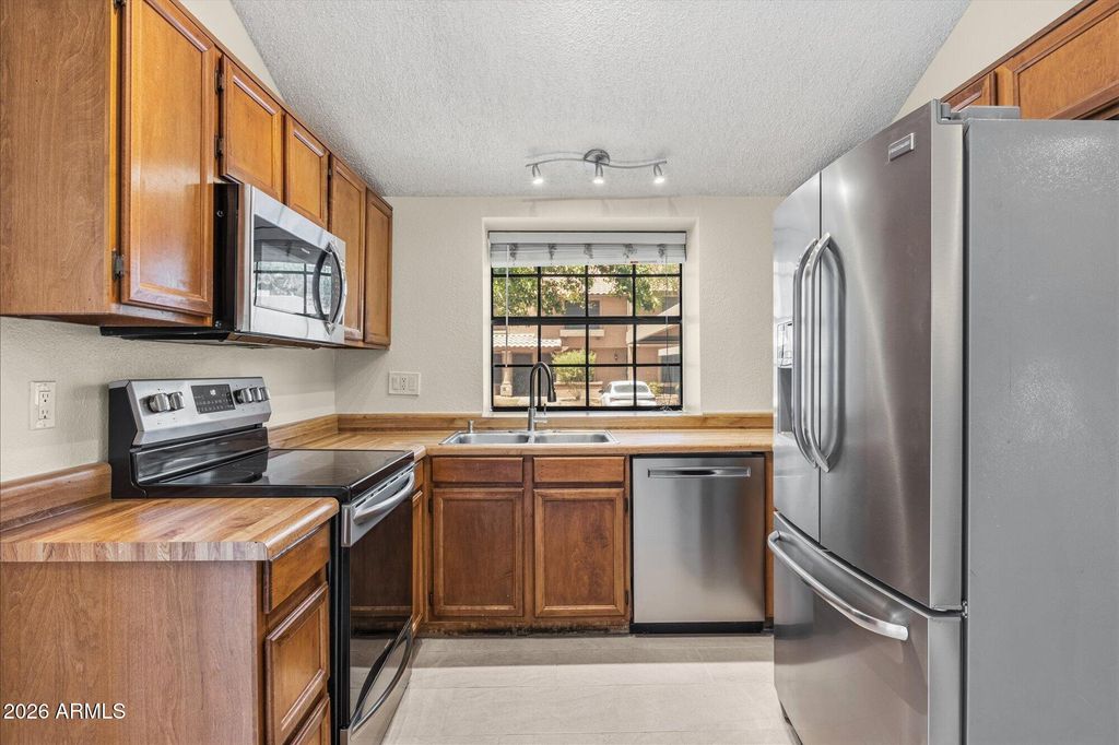 3491 N ARIZONA Avenue 71, Chandler, AZ 85225 — photo 2
