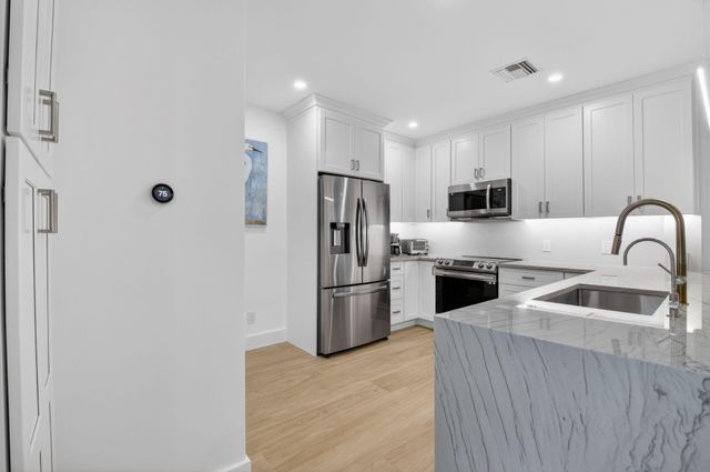 19355 Sabal Lake Drive 5031, Boca Raton, FL 33434