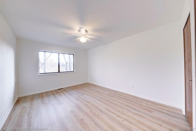 1964 Pine Court, Waterford Charter Township, MI 48328