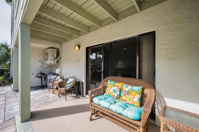 2353 HANOVER DRIVE, Dunedin, FL 34698