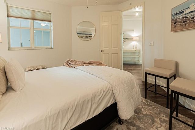 300 Dunes BLVD 105, Naples, FL 34110