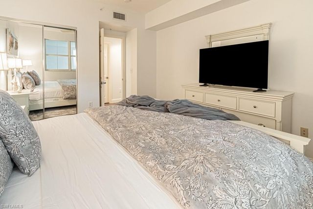 300 Dunes BLVD 105, Naples, FL 34110