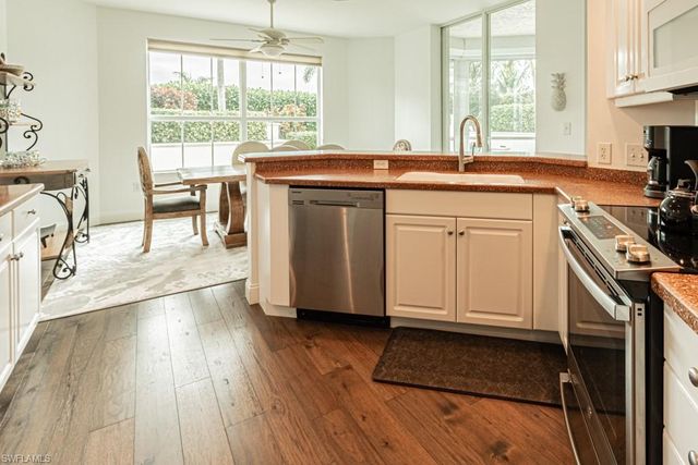 300 Dunes BLVD 105, Naples, FL 34110