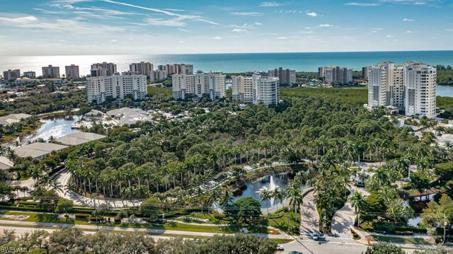 300 Dunes BLVD 105, Naples, FL 34110