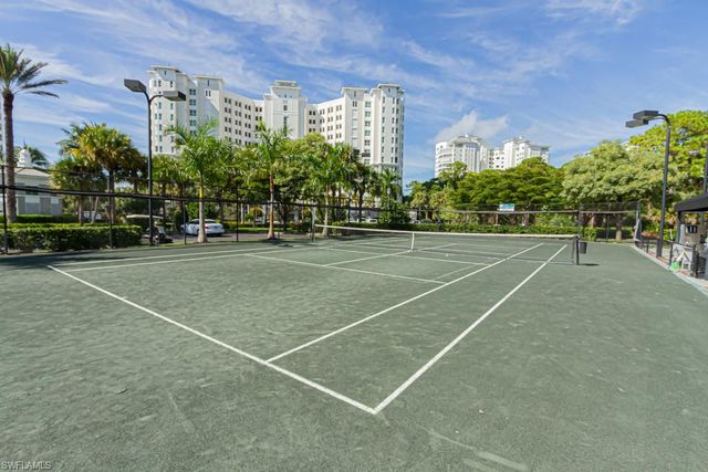 300 Dunes BLVD 105, Naples, FL 34110