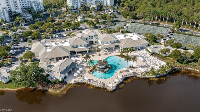 300 Dunes BLVD 105, Naples, FL 34110