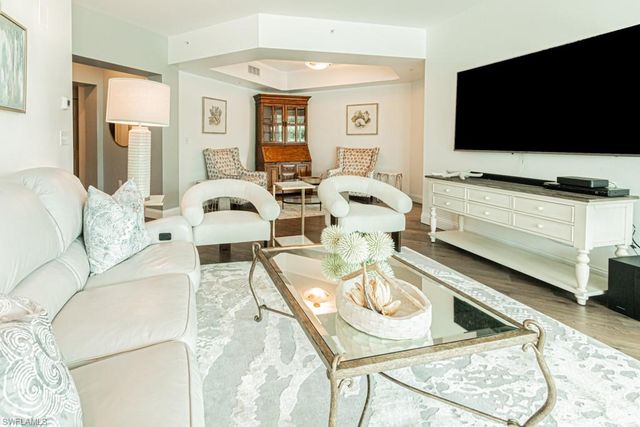 300 Dunes BLVD 105, Naples, FL 34110