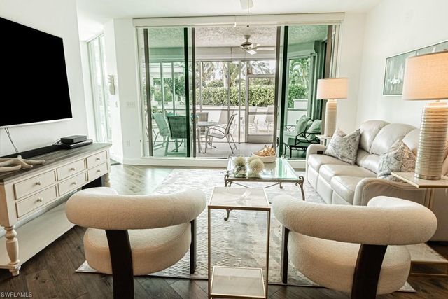 300 Dunes BLVD 105, Naples, FL 34110