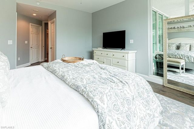 300 Dunes BLVD 105, Naples, FL 34110