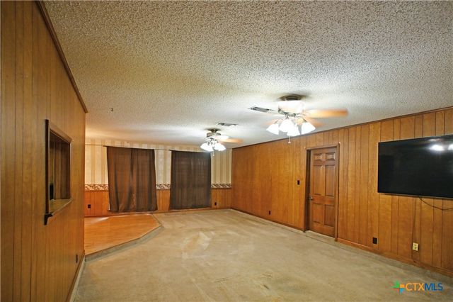 1629 Us-183, Lockhart, TX 78644