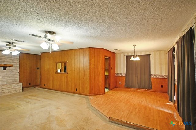 1629 Us-183, Lockhart, TX 78644