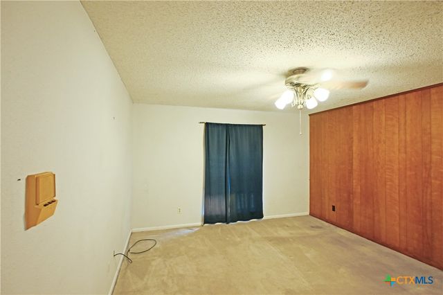 1629 Us-183, Lockhart, TX 78644