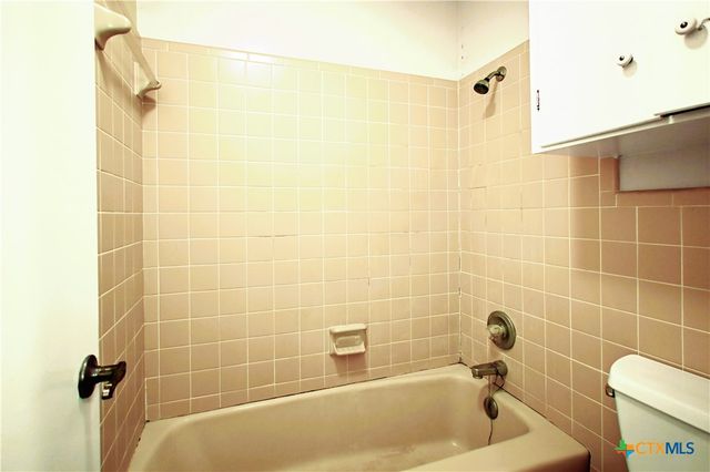 1629 Us-183, Lockhart, TX 78644