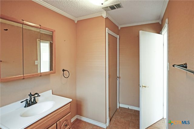 1629 Us-183, Lockhart, TX 78644