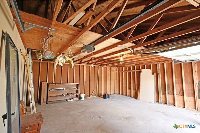 1629 Us-183, Lockhart, TX 78644