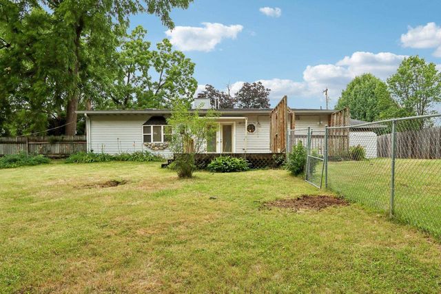 3136 Larsen Road, Madison, WI 53711