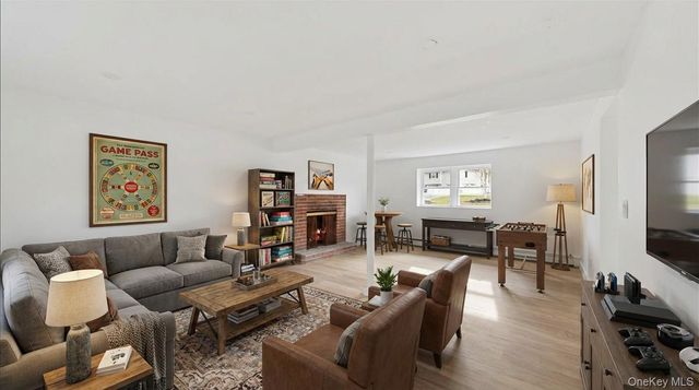 77 Friendly Road, Mahopac, NY 10541