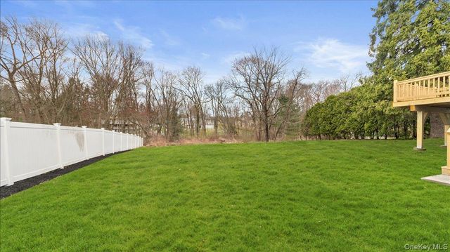 77 Friendly Road, Mahopac, NY 10541
