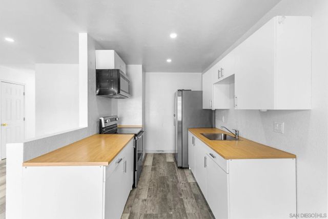 1641 Pentecost 10, San Diego, CA 92105